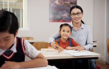 How to Become a Substitute Teacher in Illinois. Image by pressfoto on Freepik