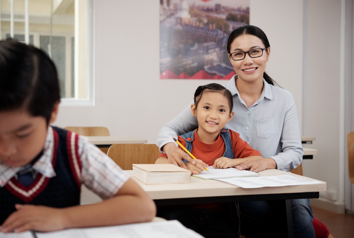 How to Become a Substitute Teacher in Illinois. Image by pressfoto on Freepik