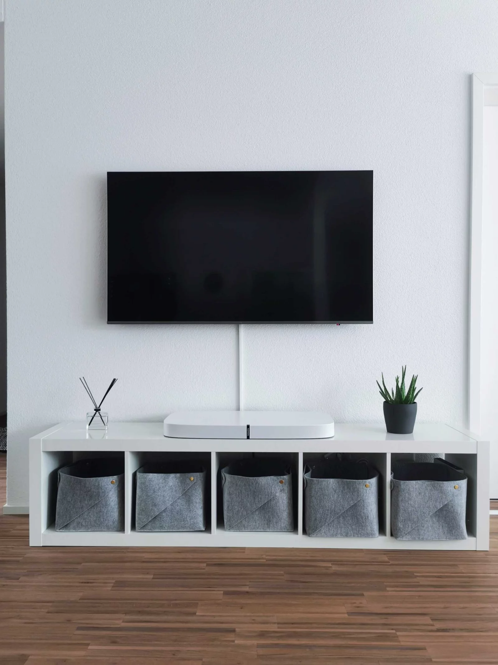 How to Safely and Effectively Clean Your Flat Screen TV