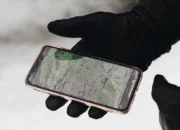 How to Track a Cell Phone Using Google Maps