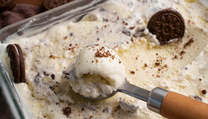 How Long Does It Take to Make Ice Cream? The Scoop on Crafting Your Own Frozen Treat