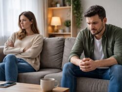 12 Unhappy Marriage Signs You Should Never Ignore