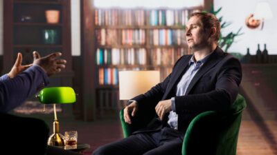 Why the smartest people use subtle intelligence listening to win