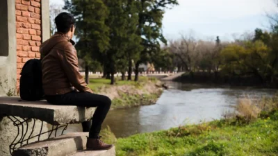 Why You Feel So Lonely Being the Person Everyone Turns To