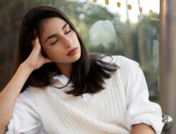 Honestly, Millennial Emotional Exhaustion Is Making Me Feel Spread So Thin