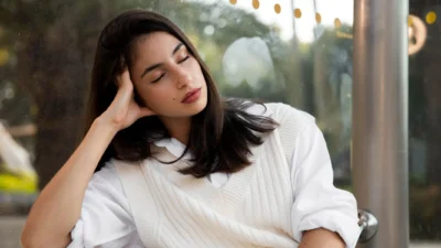 Honestly, Millennial Emotional Exhaustion Is Making Me Feel Spread So Thin