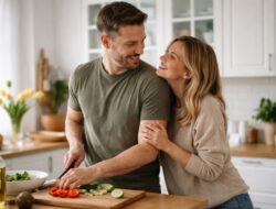 6 Genuine Love Signs From an Unromantic Partner