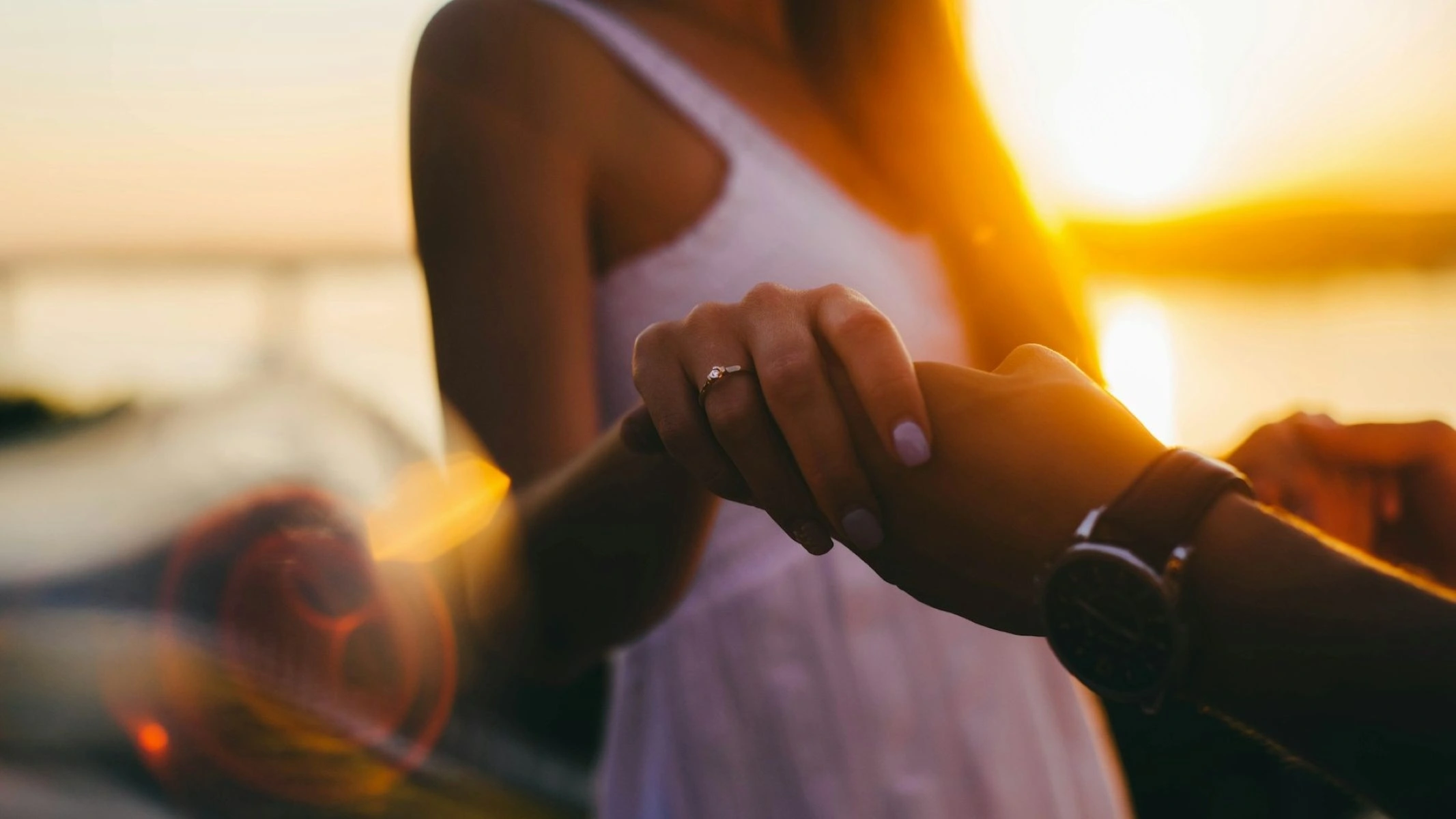 7 Healthy Relationship Signs That Prove You’re Built to Last