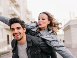 How the Committed Men Lifestyle Actually Gives You More Freedom