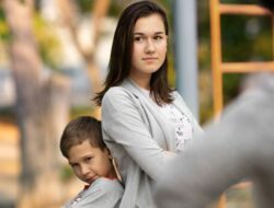 Overprotective Parenting Impacts on Your Child’s Career
