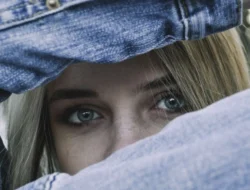 Are You Flaky or Just Anxious? 7 Signs of Social Anxiety