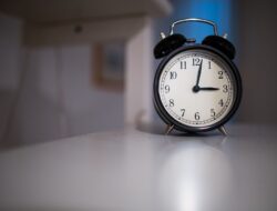 10-Minute Bedtime Routine to Fall Asleep Fast