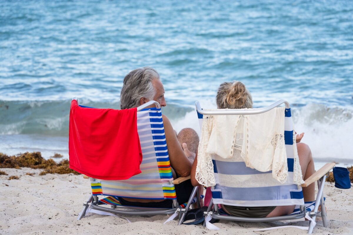 Illustration of 8 Early Retirement Myths and Mistakes to Avoid