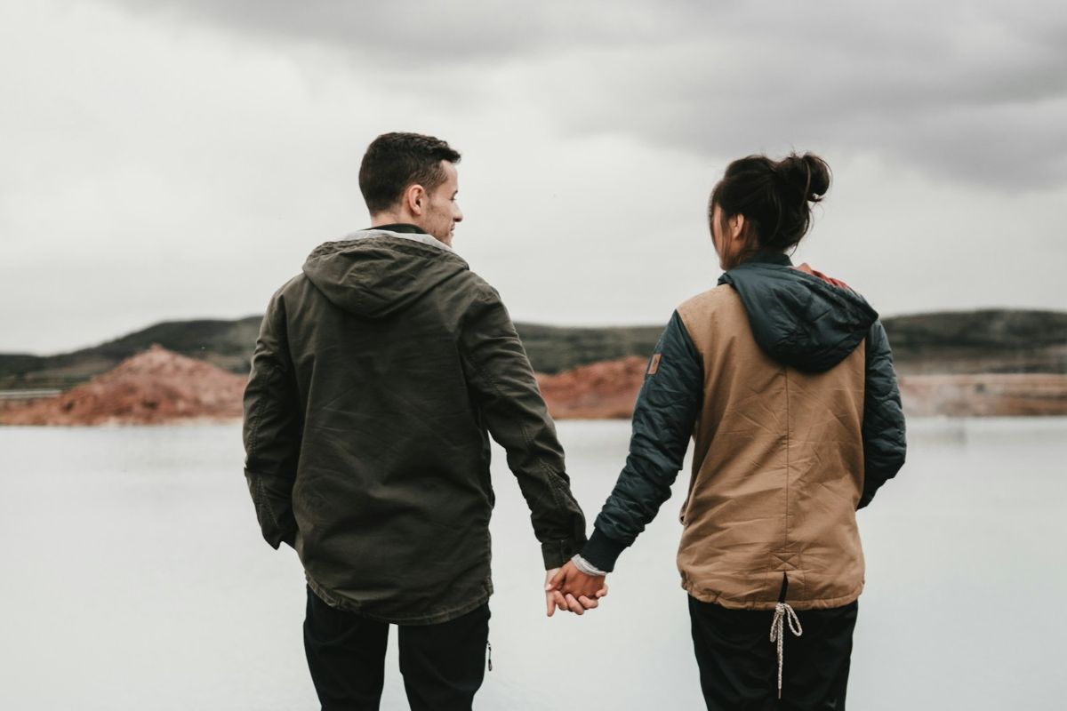 Awkward Compliments Men Secretly Love: Psychology Tips