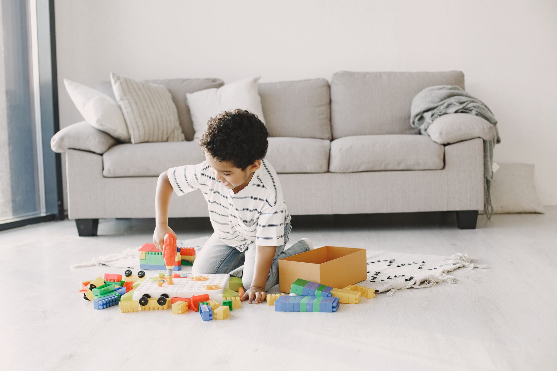 leaving kids home alone illustration for At What Age Can Kids Stay Home Alone? Expert Guidelines