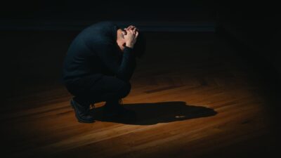 Can’t stop replaying past mistakes? Try this trick