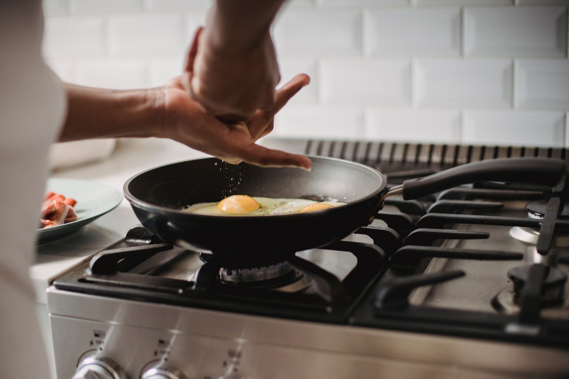Illustration of Cooking tips nobody tells you about scrambled eggs