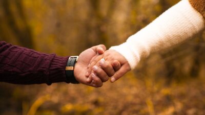 Deep Love Indicators You Might Be Missing Right Now