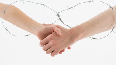 Illustration of Forcing Unilateral Friendship? Signs You're Doing It