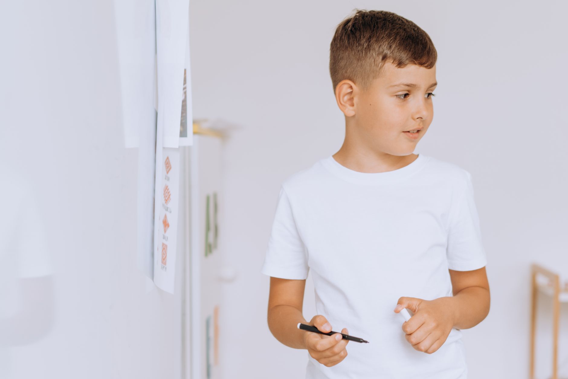 Illustration of Harmful Phrases for Kids: What Never to Say to Them