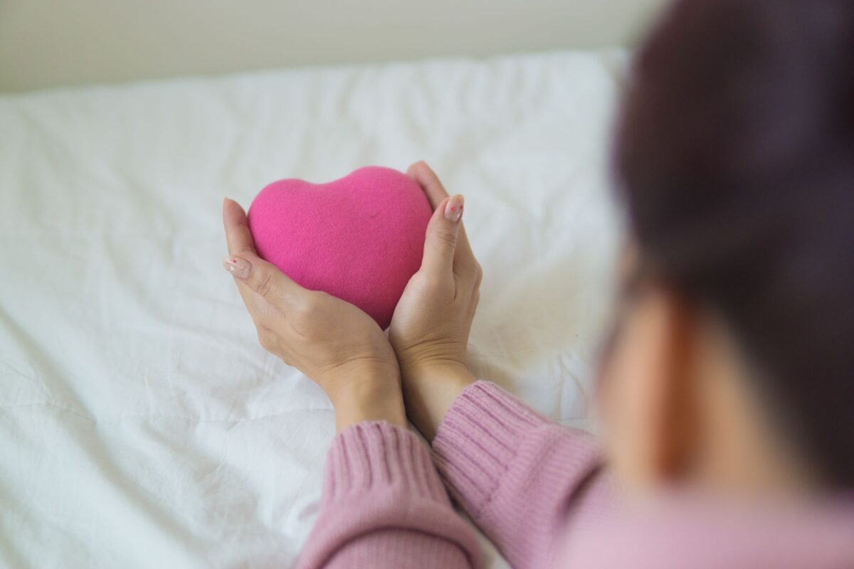 Illustration of Heart Health Warning: A Cardiac Surgeon's Top Tip