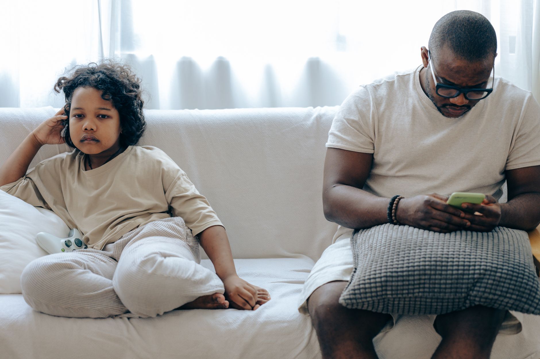 Illustration of How Digital Parenting Shapes Gen Z and Gen Alpha