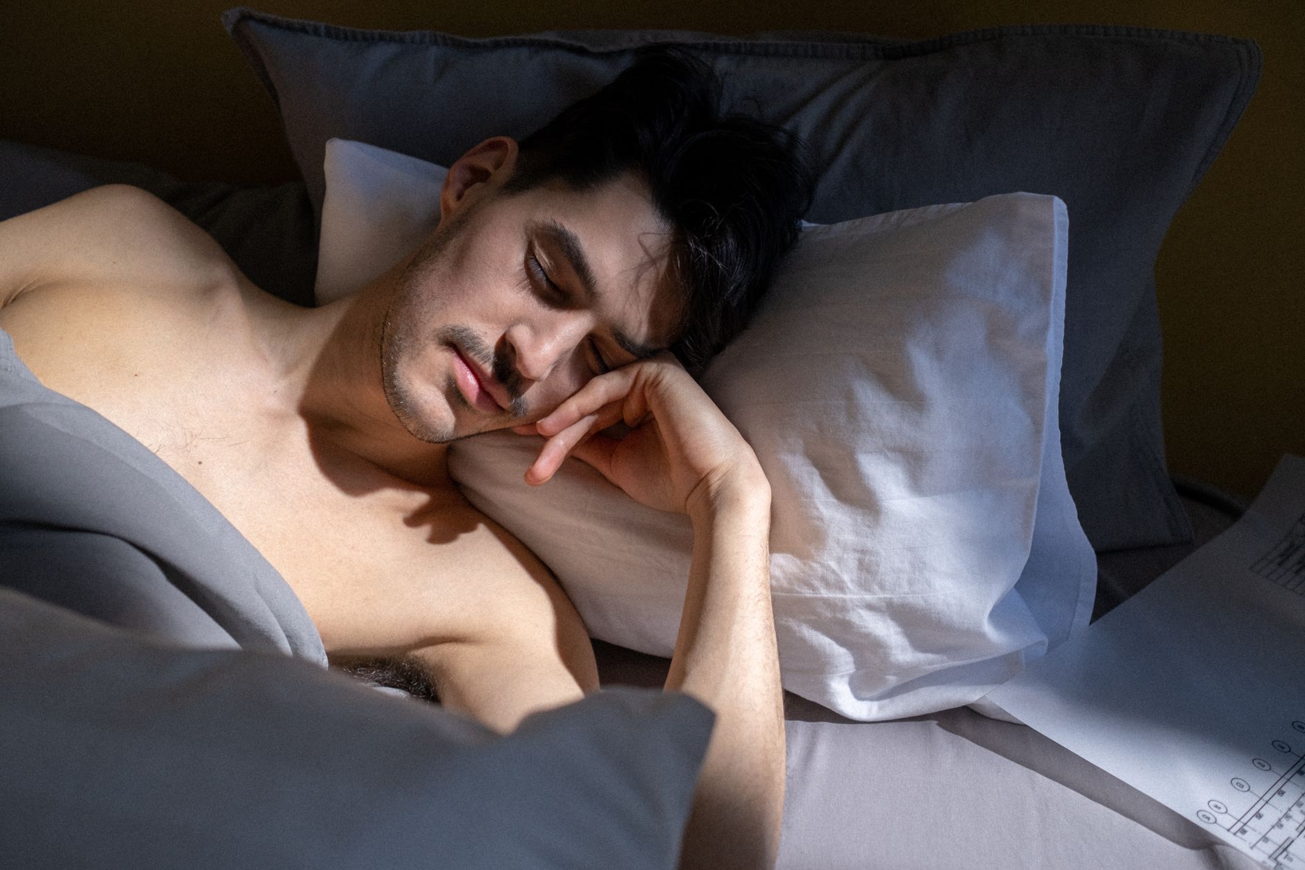 optimal sleep duration illustration for How Many Hours of Sleep You Really Need for Optimal Health