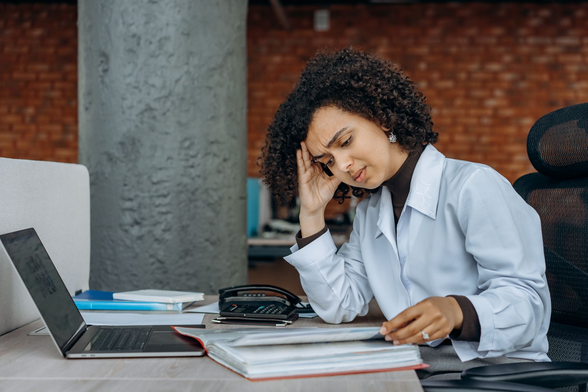 low stress high paying jobs illustration for Low-Stress, High-Paying Jobs for Better Work-Life Balance