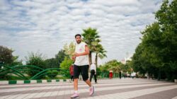 11 Habits Quietly Draining Men’s Confidence After 40