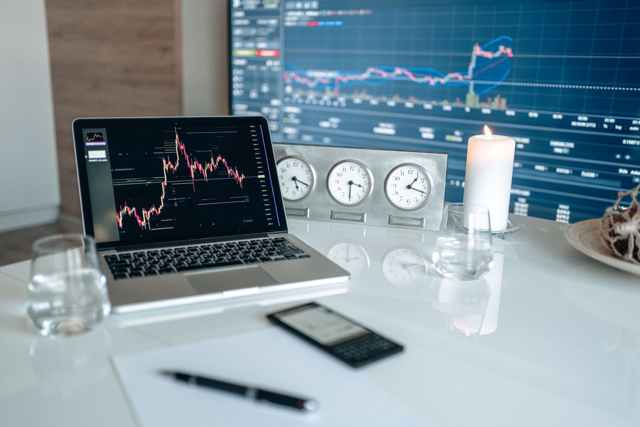 Financial Assets That Build Wealth: Smart Investing Tips — Featured image