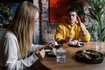 7 Subtle Signs of Disrespect That Reveal Boundaries Are Broken