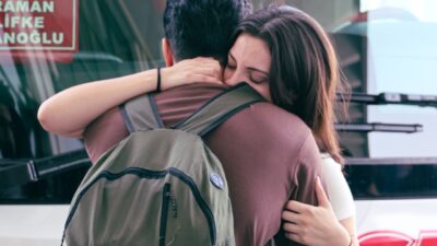 Spotted these signs of emotional drift in long distance relationships? — Feature