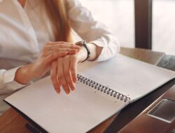 Hidden signs you need a mental health digital detox