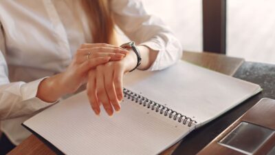 Hidden signs you need a mental health digital detox