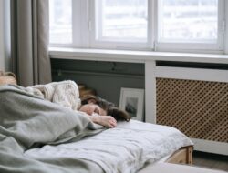 Sleep Duration and Aging: How Your Nights Shape Your Cells