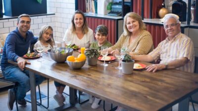 Gen Z Parenting Style: How Family Dinners Are Changing
