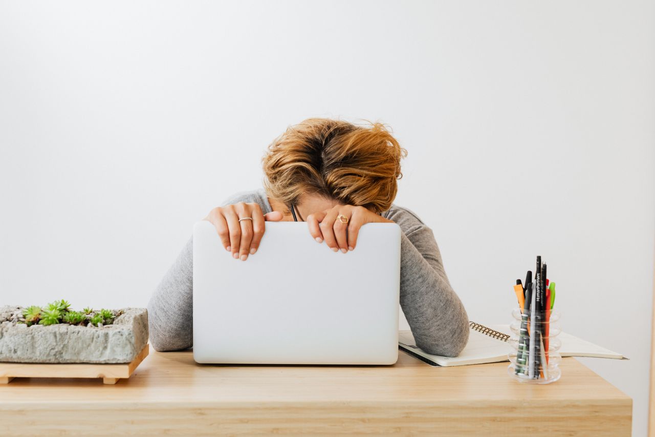 Are You a Job-Hugger? The Hidden Danger of Career Stagnation — Featured image