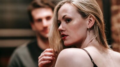 Subtle Body Language Crush Signs They Can't Hide — Featured image