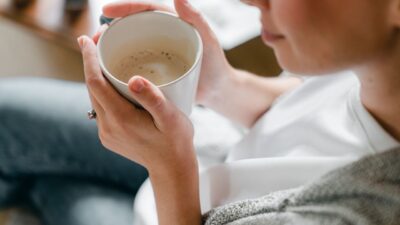 5 habits of positive people that will totally change your mood