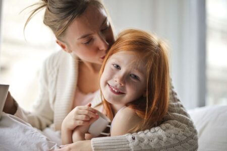 7 Positive Parenting Habits That Raise Resilient Kids