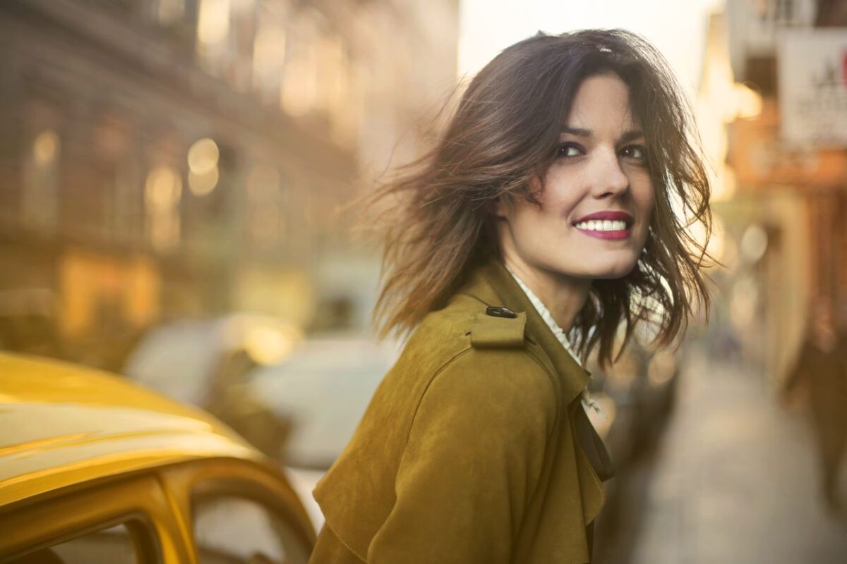 10 Subtle Signs You Have Magnetic Attraction & Radiance — Featured image