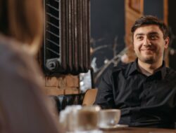 Body Language Signs Someone Is Attracted to You