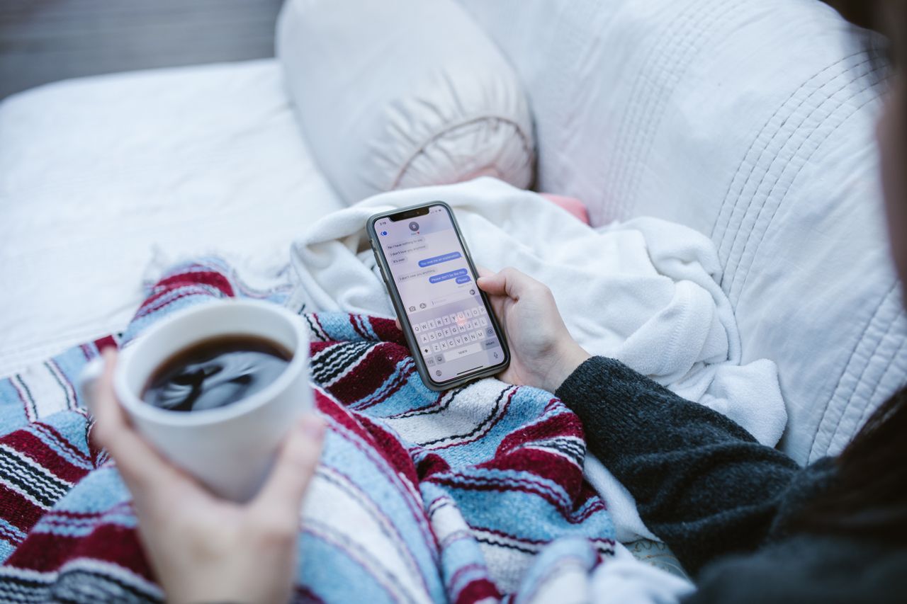 Signs Someone Misses You (Most People Never Notice) — Featured image