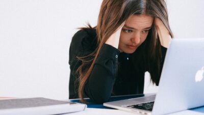 Does Venting Really Help? What Complaining Does to Your Brain — Featured image