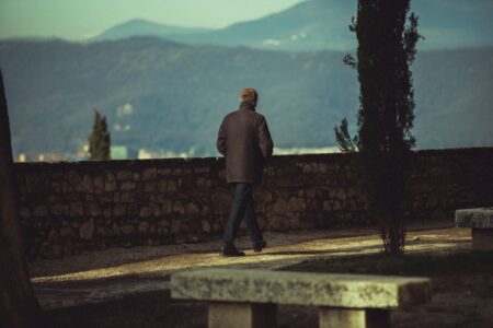 Habits That Quietly Damage Your Brain as You Age