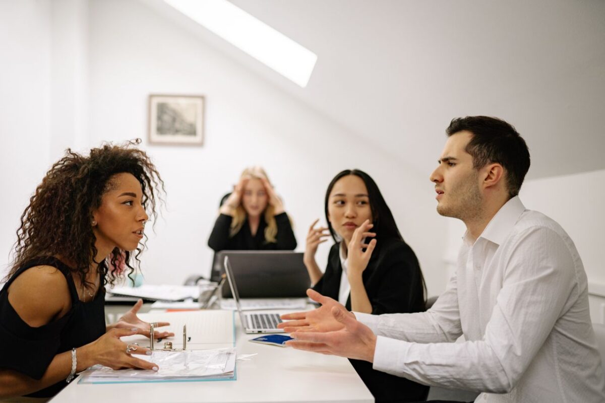 Handling Toxic Personalities: Boundaries That Work — Featured image
