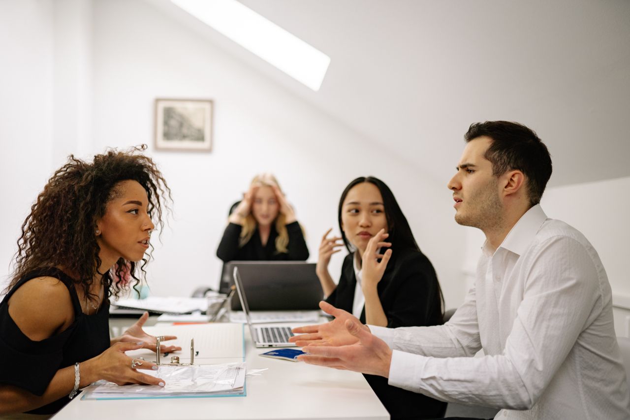 Handling Toxic Personalities: Boundaries That Work — Featured image