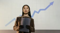 career trends illustration for Quiet Quitting vs. Soft Retirement: Early Retirement Tips