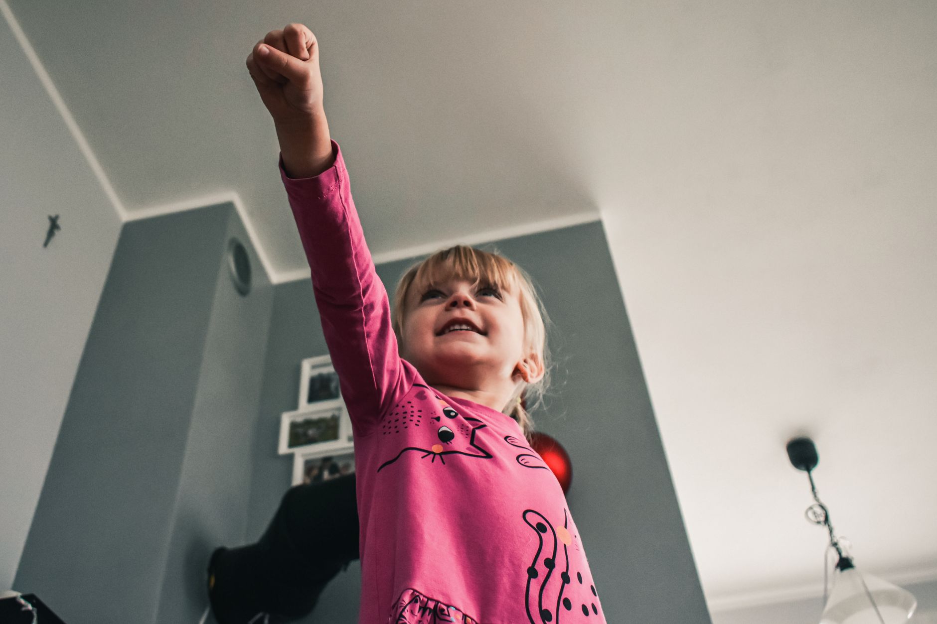 Illustration of Raising resilient kids: Secret body language tricks that work!