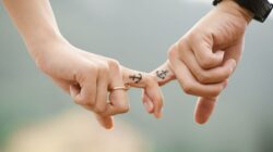 Illustration of Relationship advice: 10 phrases healthy couples use